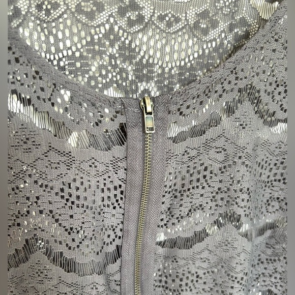 Lace Shirt Like New, size L - Picture 5 of 6
